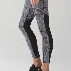 Lululemon Speed Tight V